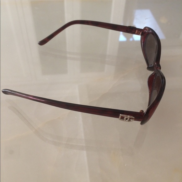 Great women’s sunglasses! - Picture 3 of 4